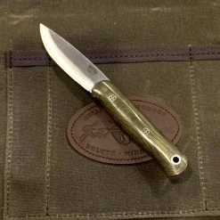 BARK RIVER KNIVES Bark River Ultralite Bushcrafter CPM 3V Green Micarta - Red Liners - Mosaic Pins
